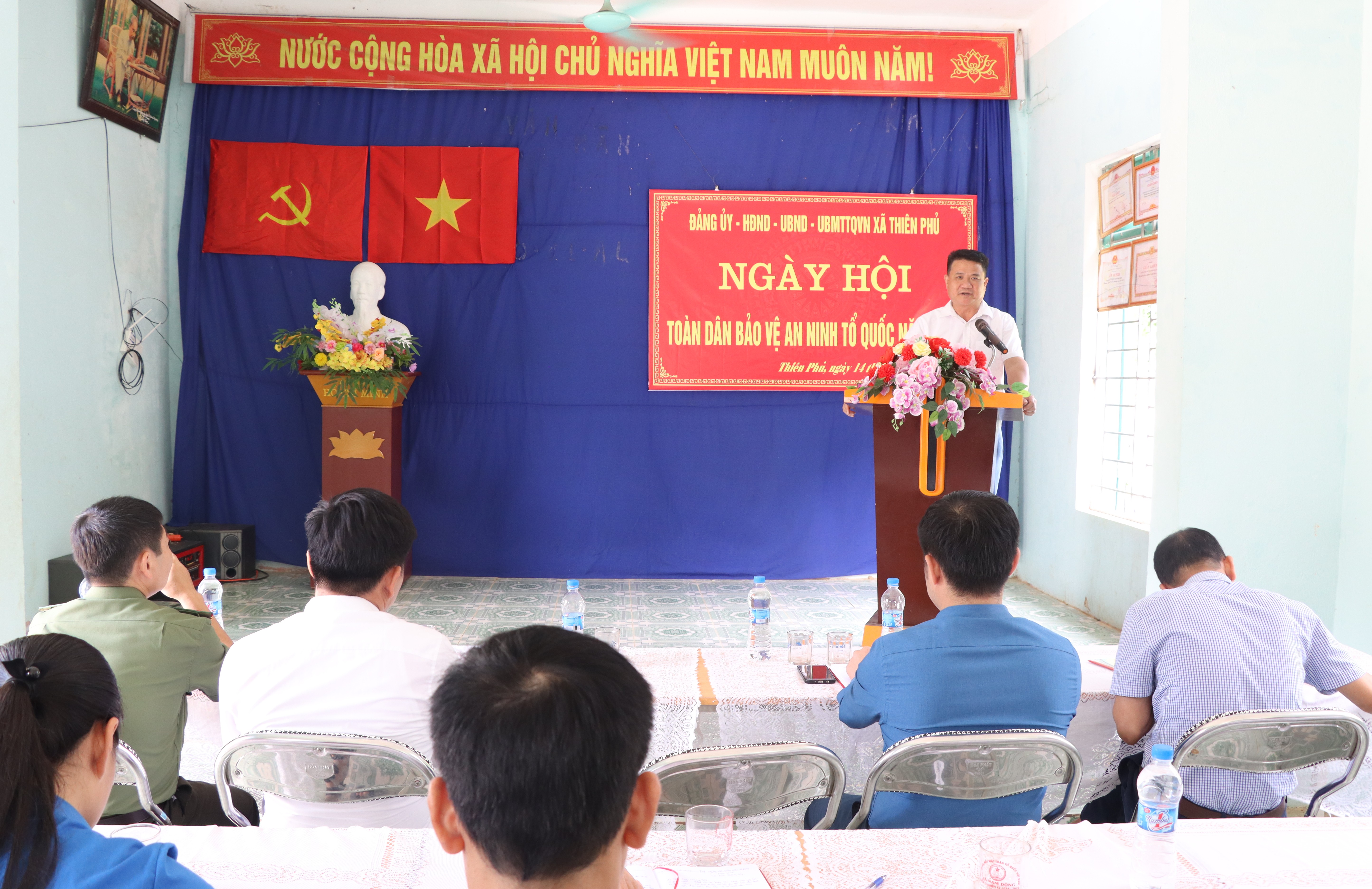 Anh-tin-bai